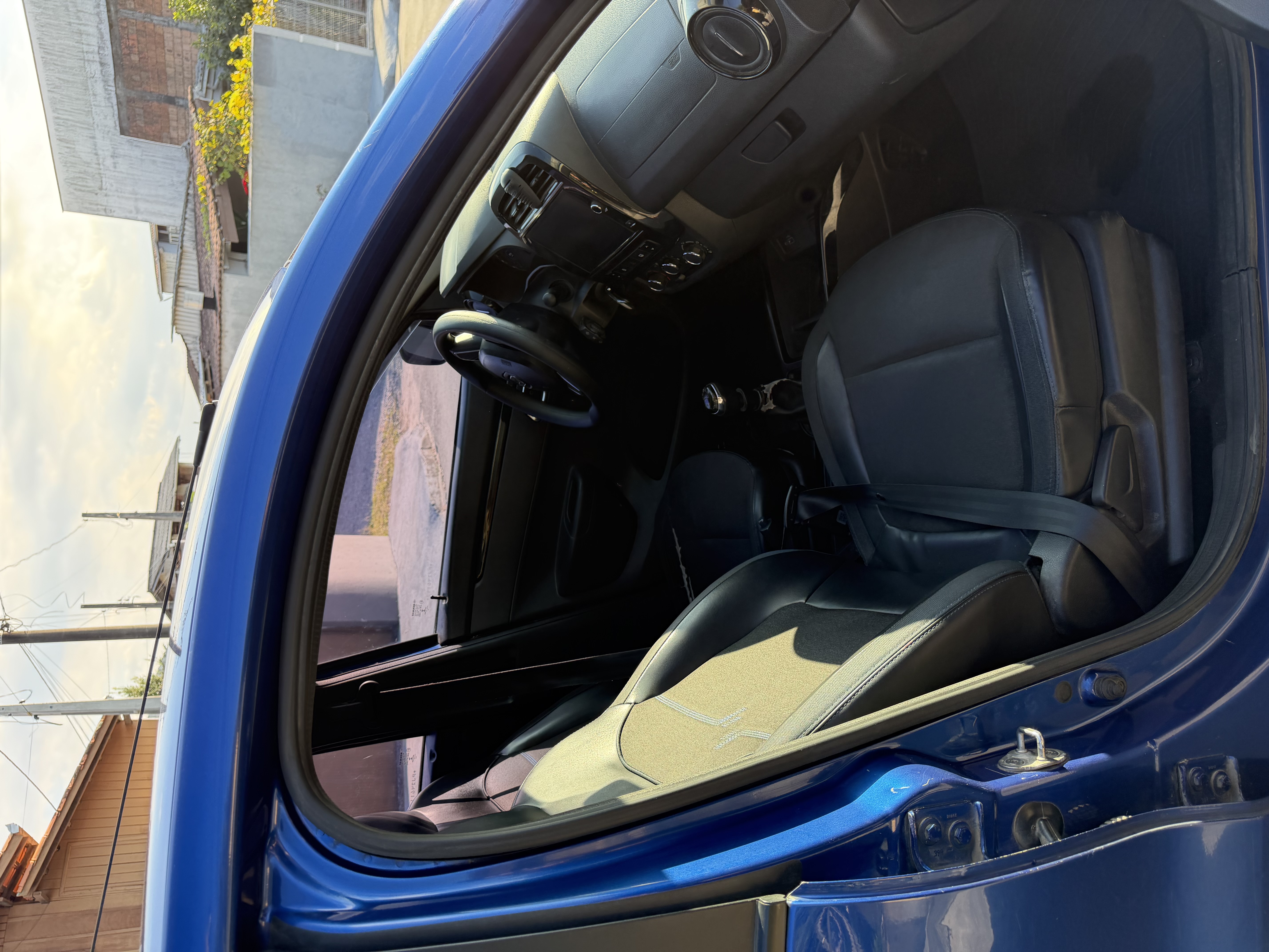 Renault KWID Intense 1.0 Flex 12V 5p Mec. 2023
