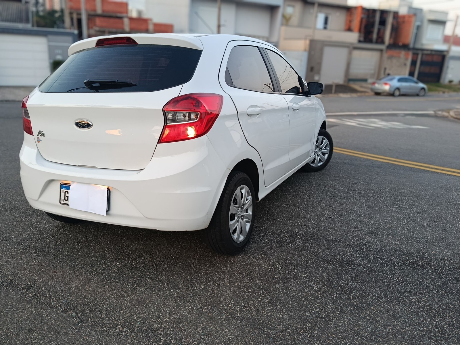 Ford Ka 1.0 SE/SE Plus TiVCT Flex 5p 2016