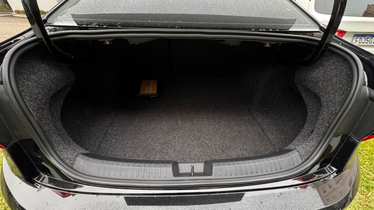 VW - VolksWagen JETTA Comfort. 250 TSI 1.4 Flex 16v Aut. 2018