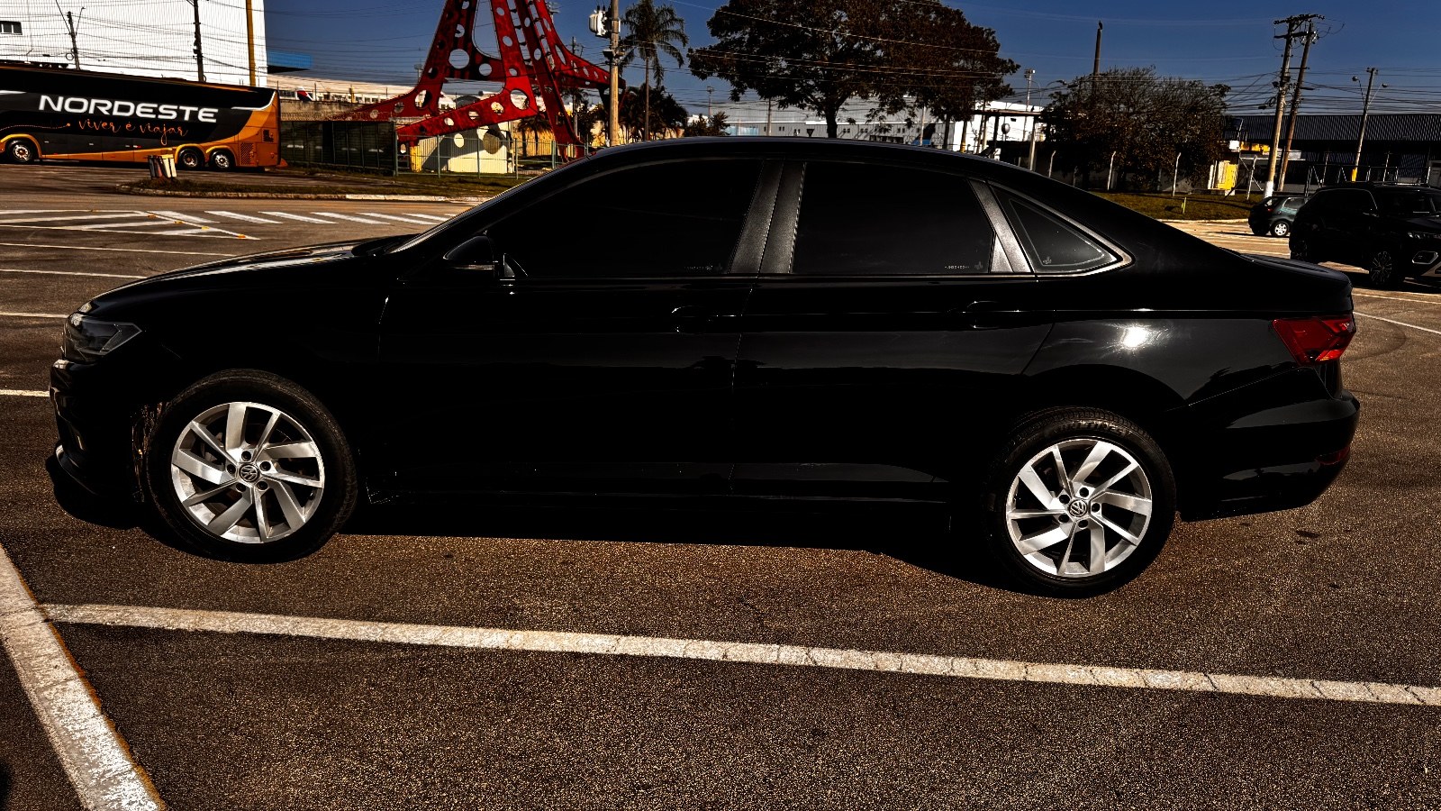 VW - VolksWagen JETTA Comfort. 250 TSI 1.4 Flex 16v Aut. 2018