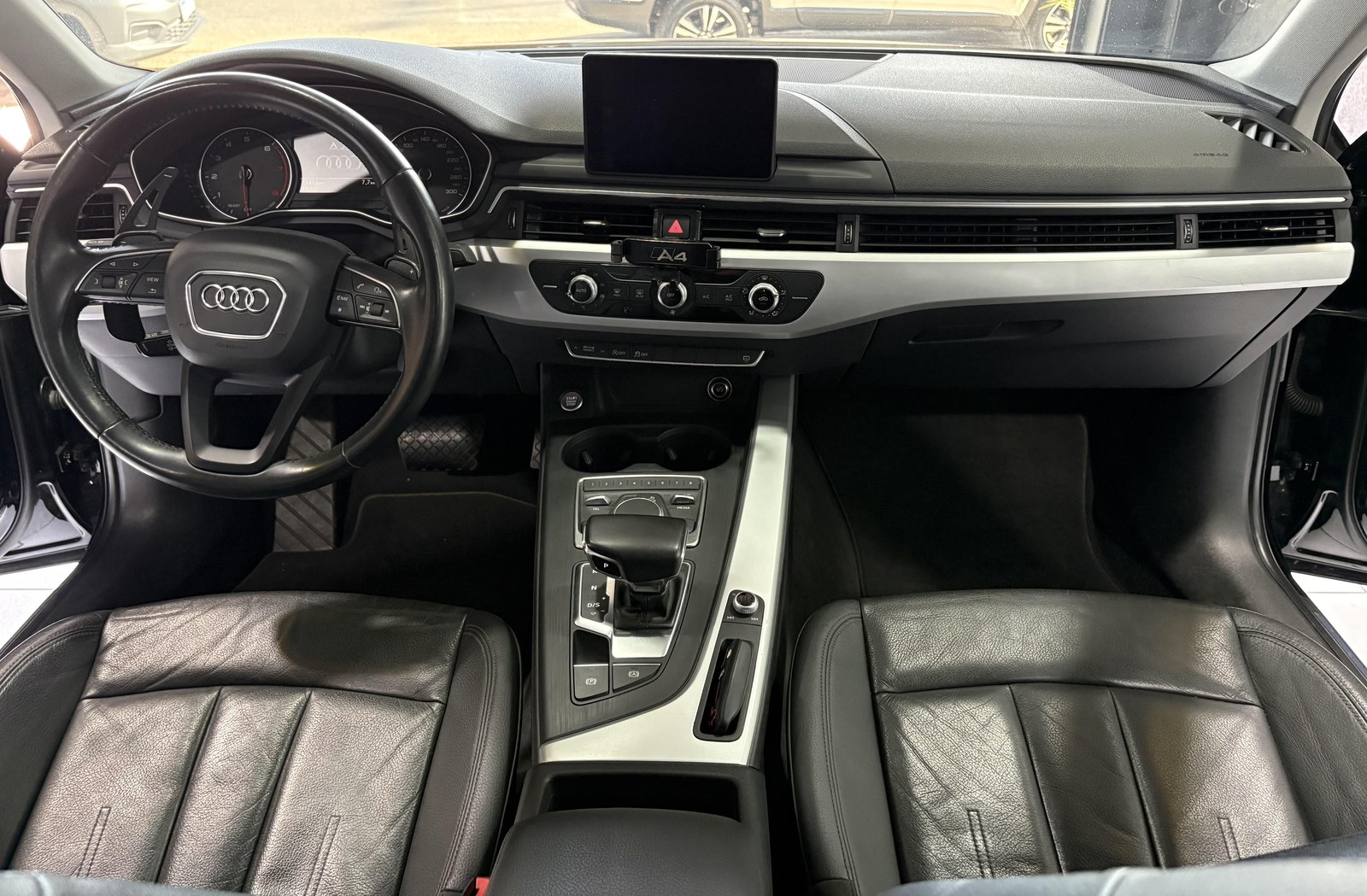 Audi A4 Attraction 2.0 TFSI 190cv S tronic 2017
