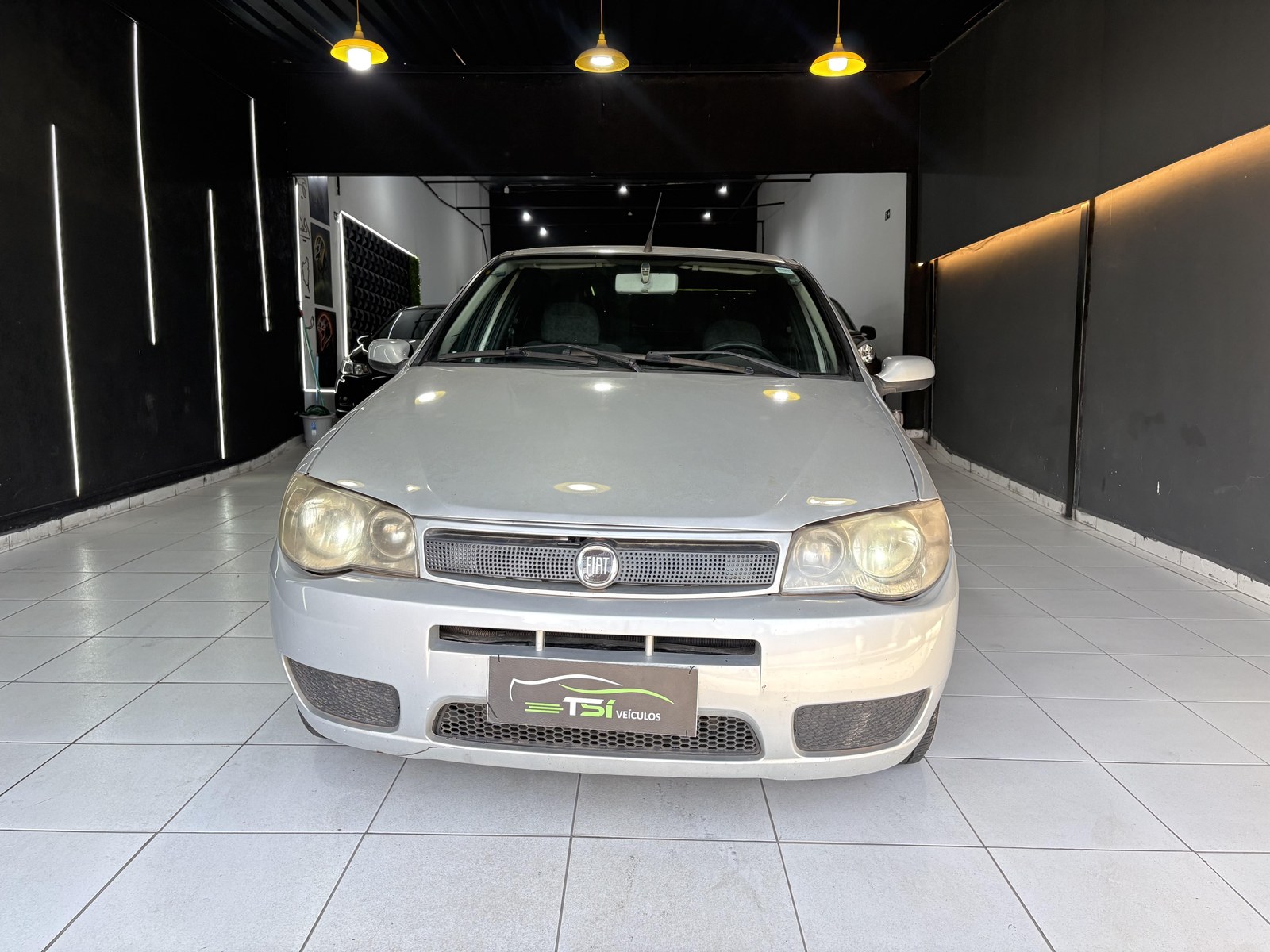 Fiat Siena Celebration 1.0 Fire Flex 8V 4p 2010