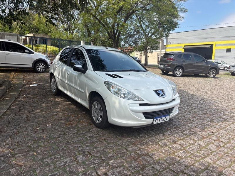 Peugeot 207 Active 1.4 Flex 8V 5p 2014