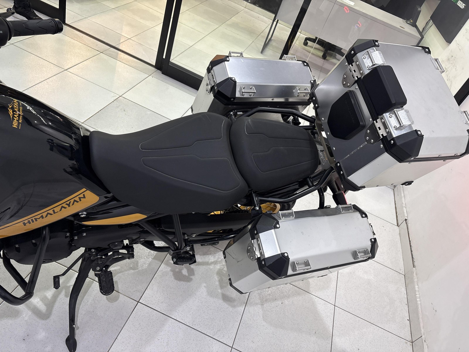 REGAL RAPTOR Himalayan 450 Mid 2026