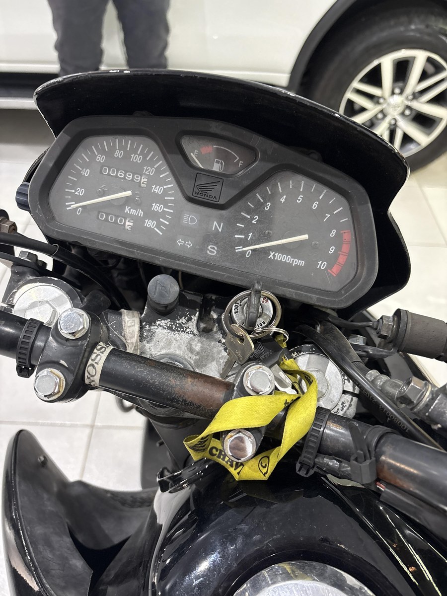 Honda NX-4 FALCON 400 2006