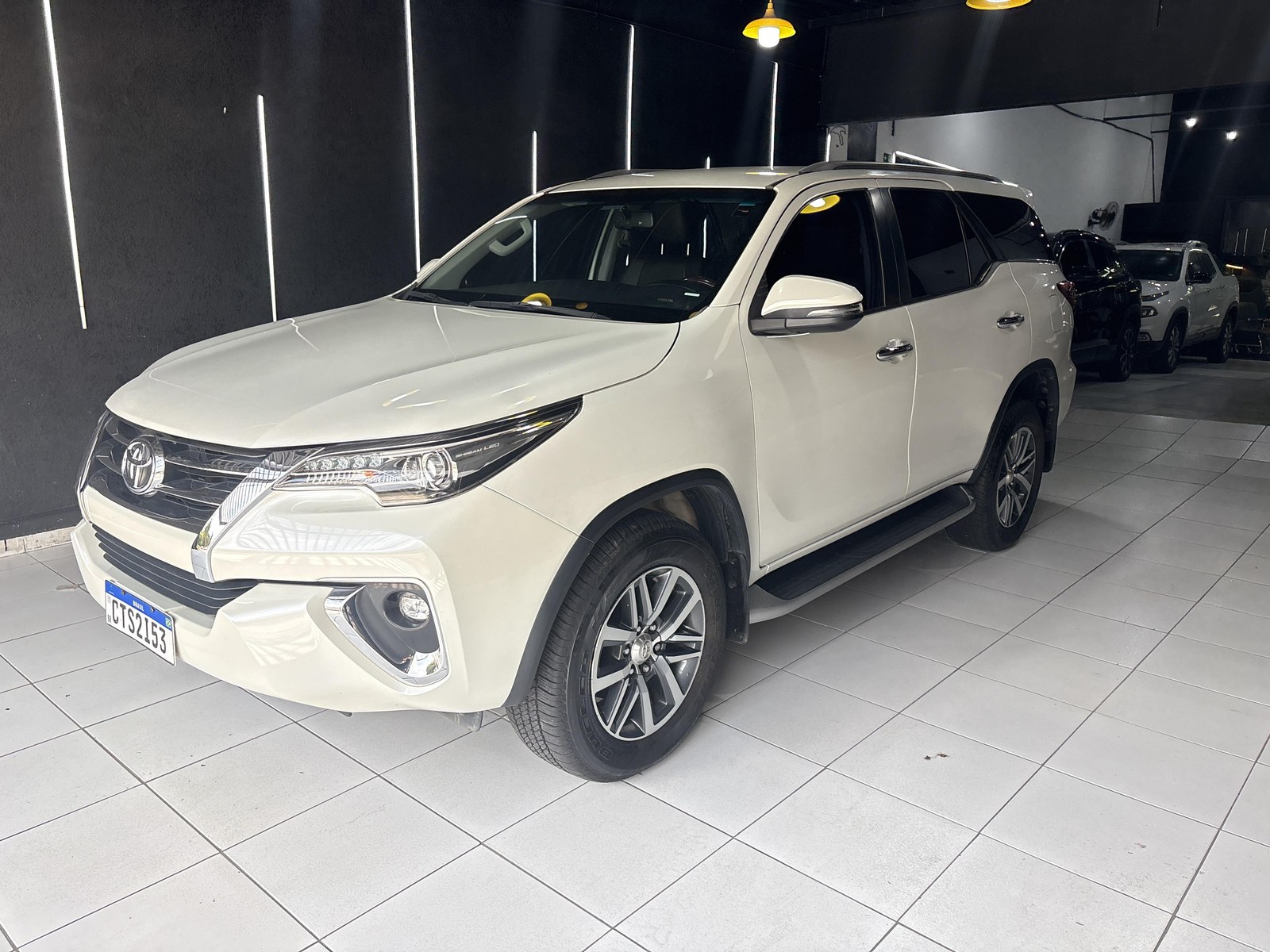 Toyota Hilux SW4 SRX 4x4 2.8 TDI 16V Dies. Aut. 2020