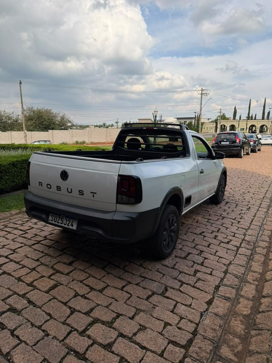 Volkswagen Saveiro Robust 1.6 Total Flex 16V 2024