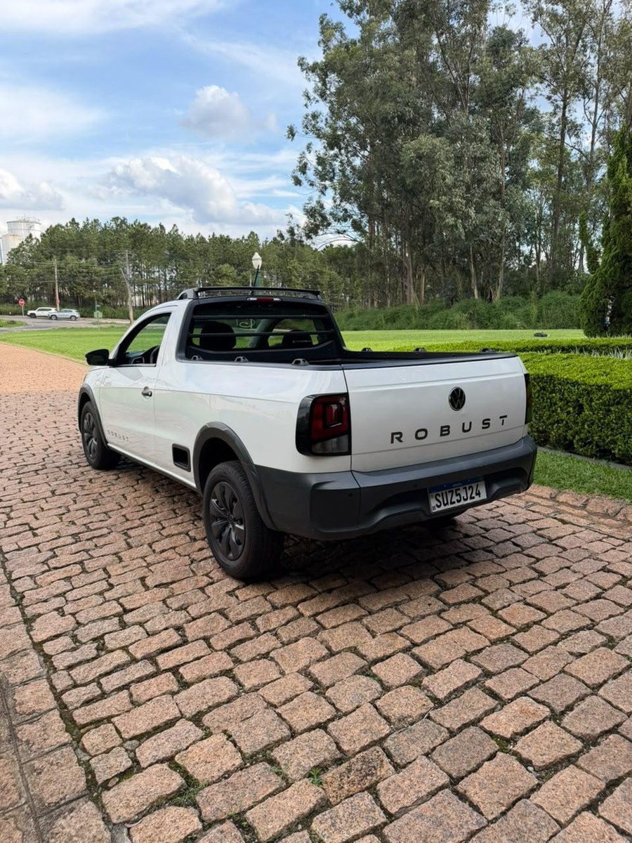 Volkswagen Saveiro Robust 1.6 Total Flex 16V 2024
