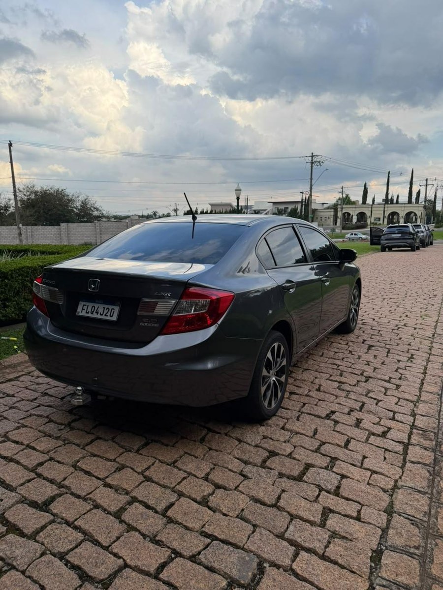 Honda Civic Sedan LXR 2.0 Flexone 16V Aut. 4p 2015